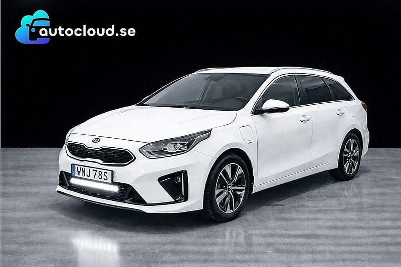 Vit Begagnad 2021 Kia Ceed Sportswagon Advance Kombi | 228 900 kr (Dyr) - Bild 1/4