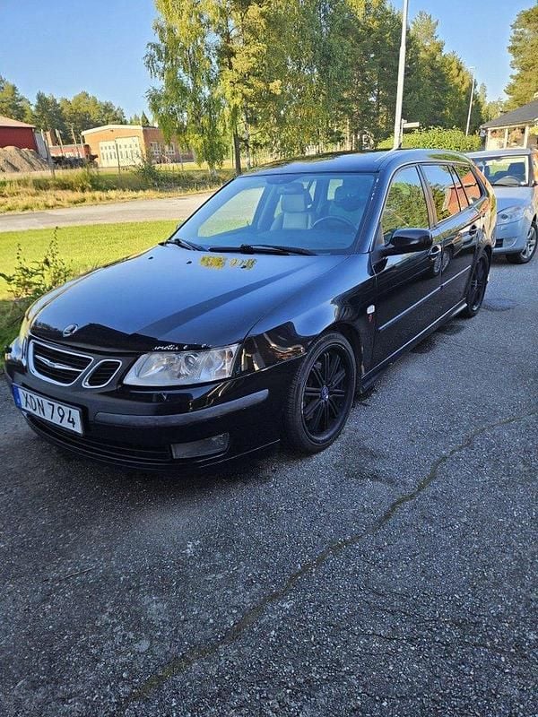 Svart Begagnad 2006 Saab 9-3 Aero Kombi | 23 000 kr (Bra pris) - Bild 1/3