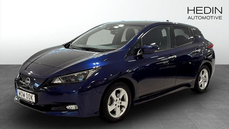 Blå Begagnad 2022 Nissan Leaf N-Connecta Halvkombi | 164 900 kr (Bra pris) - Bild 1/4
