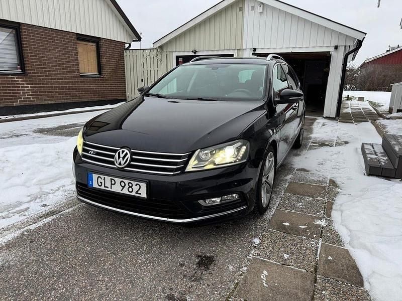 Begagnad 2014 VW Passat R-line Kombi | 55 000 kr (Superpris) - Bild 1/4
