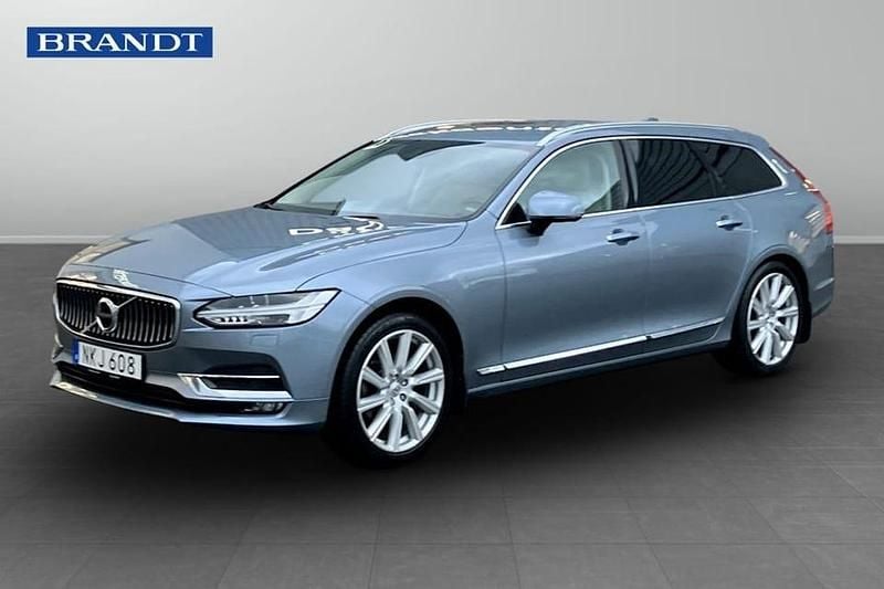 Blå Begagnad 2017 Volvo V90 Inscription Kombi | 279 900 kr (Marknadspris) - Bild 1/4