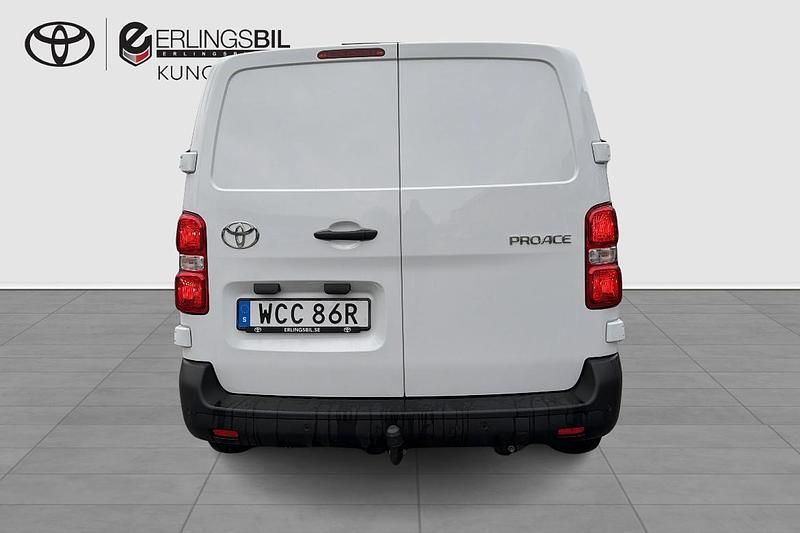 Begagnad Toyota Proace 121 HK (88 kW) 2024 Vit Minibuss