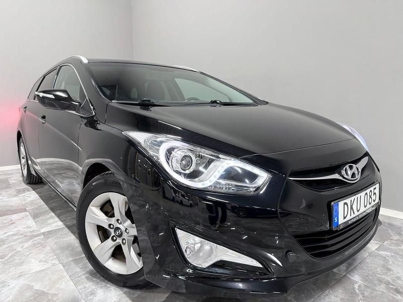 Begagnad Hyundai i40 136 HK (100 kW) 2014 Svart Kombi