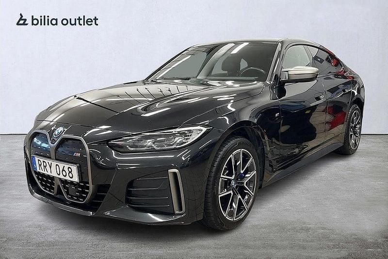 Begagnad BMW i4 M Sport 442 kW (601 HK) 2022 Svart Sedan
