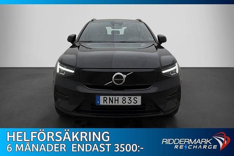 Begagnad Volvo XC40 Core 175 kW (238 HK) 2022 Svart SUV