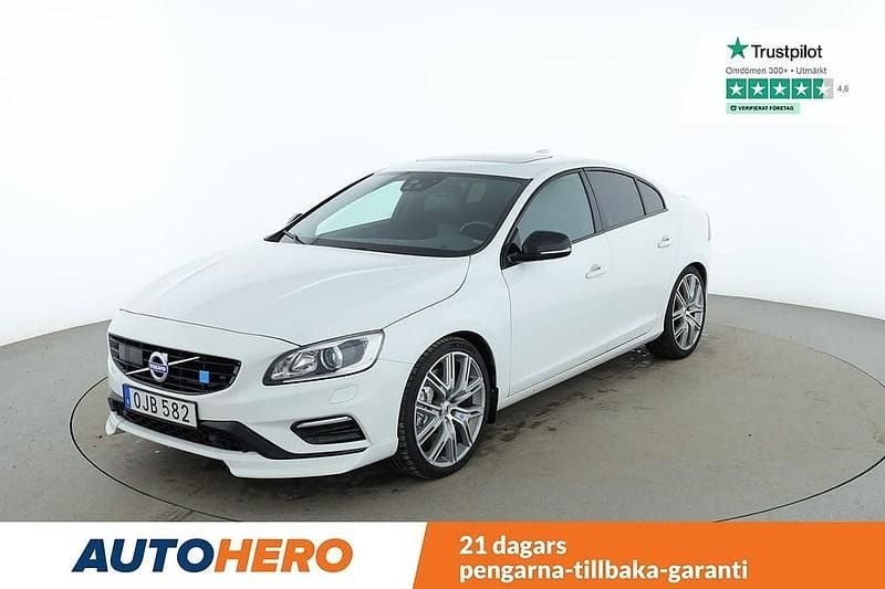 Vit Begagnad 2016 Volvo S60 Sedan | 325 000 kr - Bild 1/4