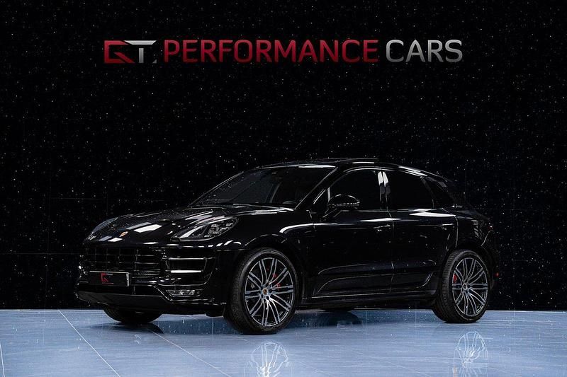 Begagnad 2018 Porsche Macan Turbo Performance Package SUV | 439 900 kr (Marknadspris) - Bild 1/3