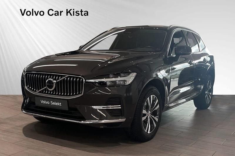 Begagnad Volvo XC60 Core 355 HK (261 kW) 2023 Grå SUV