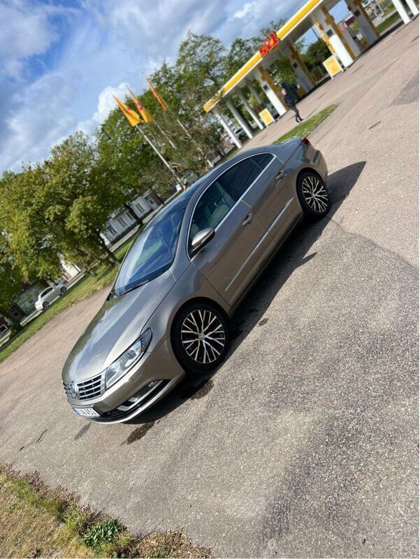 Brun Begagnad 2014 VW CC Sedan | 130 000 kr (Marknadspris) - Bild 1/4