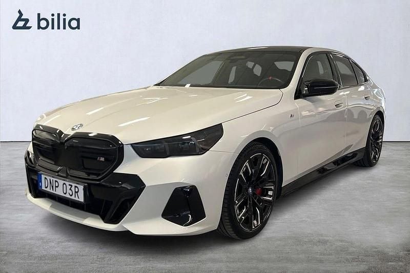Begagnad BMW i5 M Sport 442 kW (601 HK) 2023 Vit Sedan