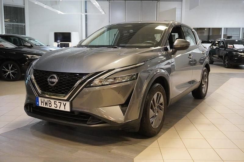 Grå Begagnad 2022 Nissan Qashqai SUV | 229 000 kr (Marknadspris) - Bild 1/4