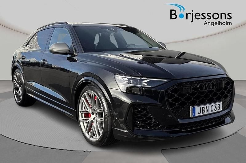 Svart Ny 2026 Audi RS Q8 Performance SUV | 1 859 000 kr - Bild 1/4