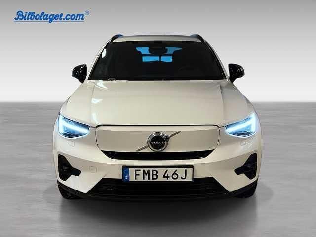 Begagnad Volvo EX40 Plus 188 kW (256 HK) 2025 Vit SUV