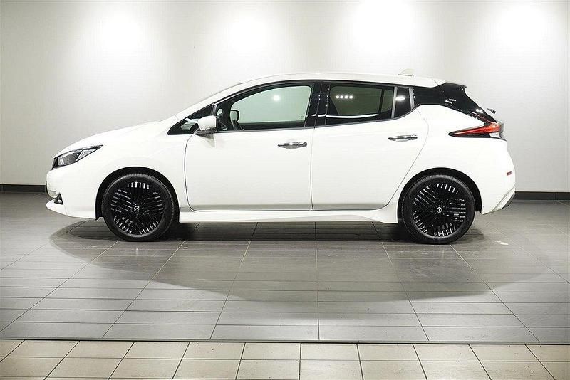 Begagnad Nissan Leaf 360º 110 kW (150 HK) 2023 Okänd Halvkombi