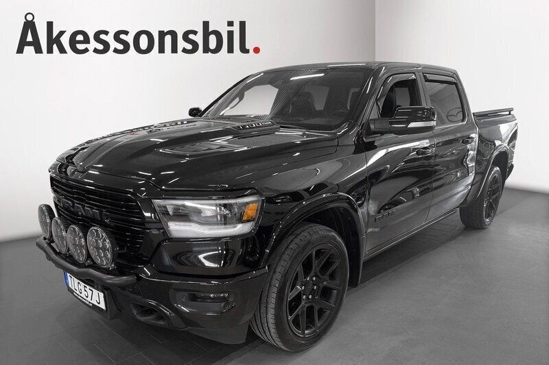 Svart Begagnad 2019 RAM 1500 Pickup | 536 250 kr - Bild 1/4