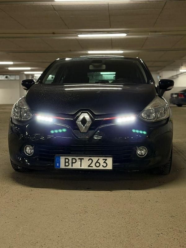 Begagnad Renault Clio IV 90 HK (66 kW) 2014