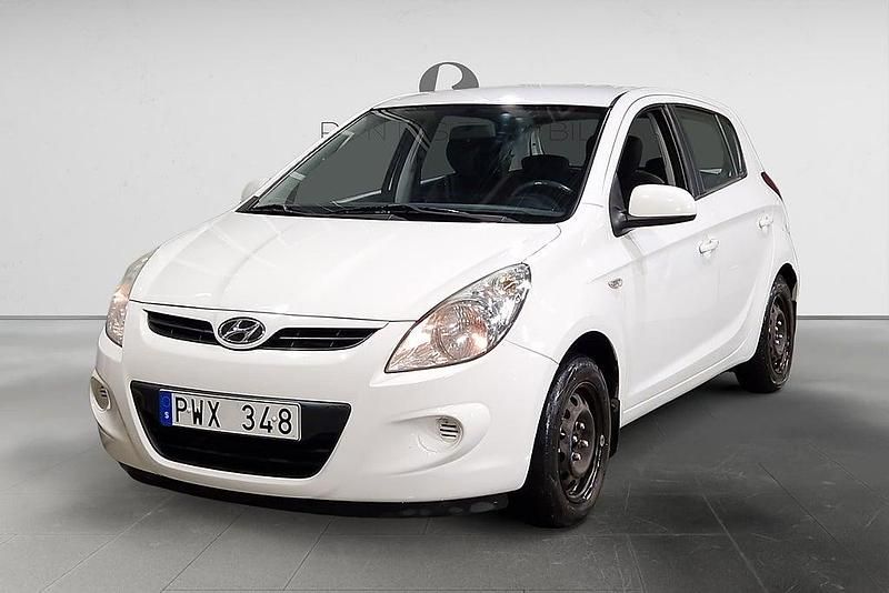 Vit Begagnad 2012 Hyundai i20 Select Halvkombi | 29 900 kr (Superpris) - Bild 1/3