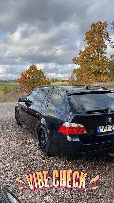 Svart Begagnad 2007 BMW 535 M Sport Kombi | 115 000 kr (Dyr) - Bild 1/4