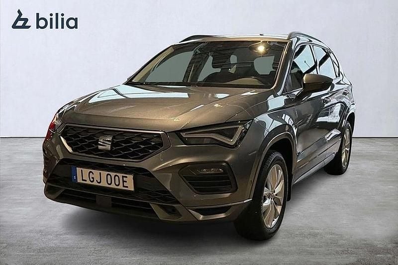 Grå Begagnad 2022 Seat Ateca FR SUV | 279 900 kr (Marknadspris) - Bild 1/4