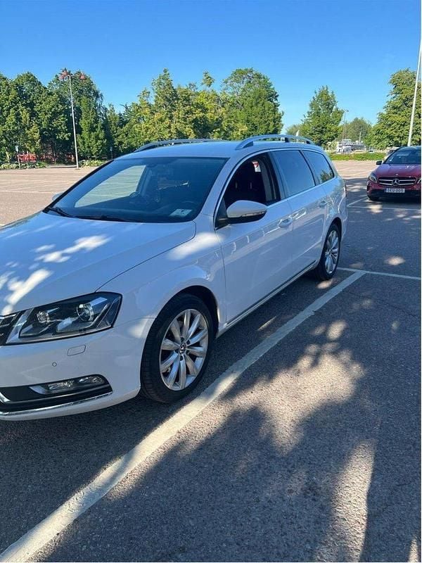 Vit Begagnad 2014 VW Passat GT Kombi | 85 000 kr (Bra pris) - Bild 1/3
