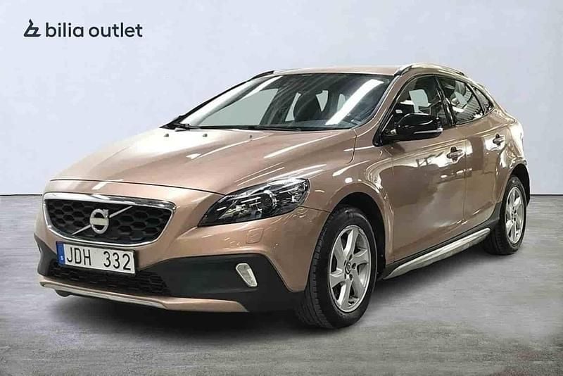 Begagnad Volvo V40 2013 Brun Halvkombi
