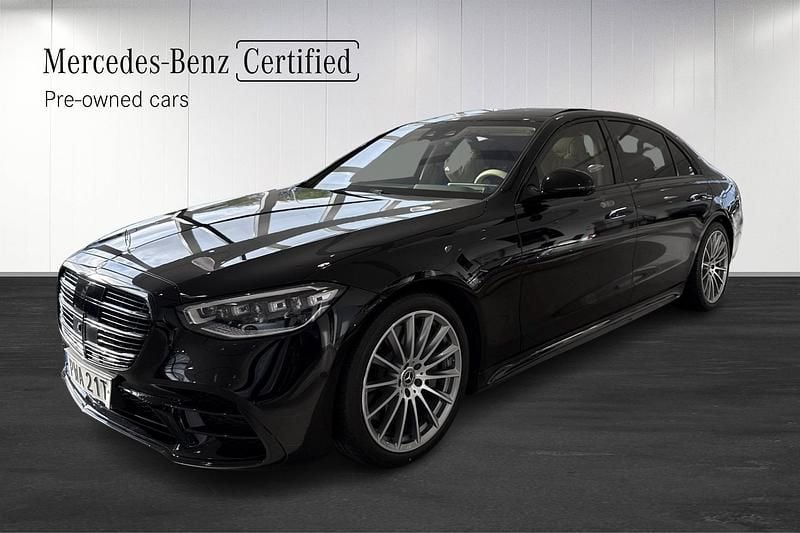 Svart (black) Begagnad 2023 Mercedes S580 Sedan | 1 049 000 kr - Bild 1/4