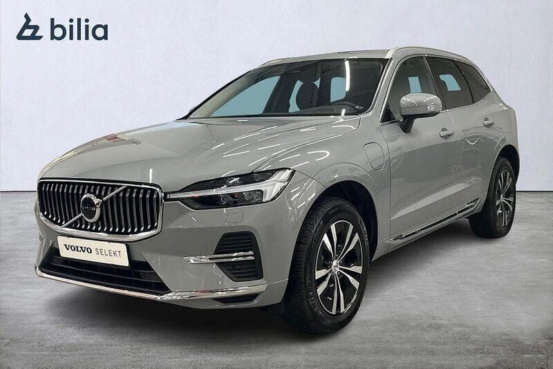 Grå Begagnad 2024 Volvo XC60 Core SUV | 519 900 kr (Superpris) - Bild 1/3