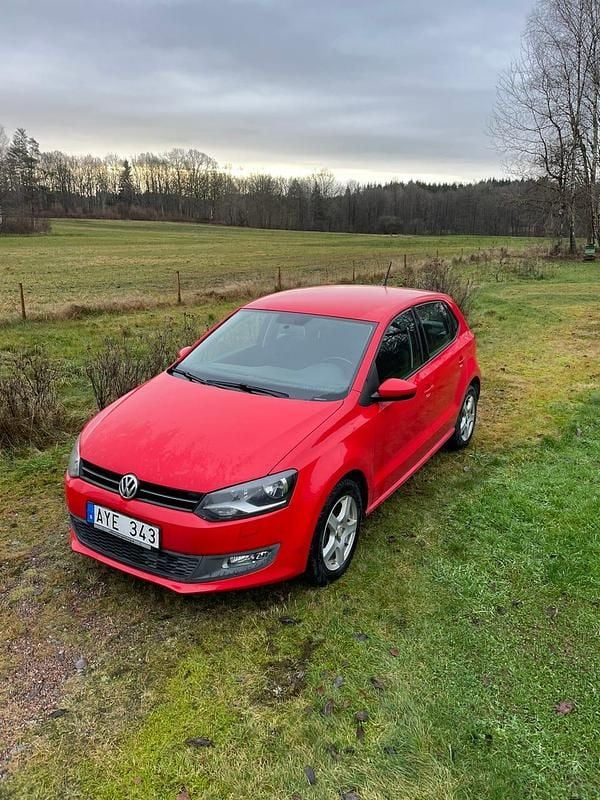 Begagnad 2012 VW Polo Halvkombi | 52 000 kr (Marknadspris) - Bild 1/4