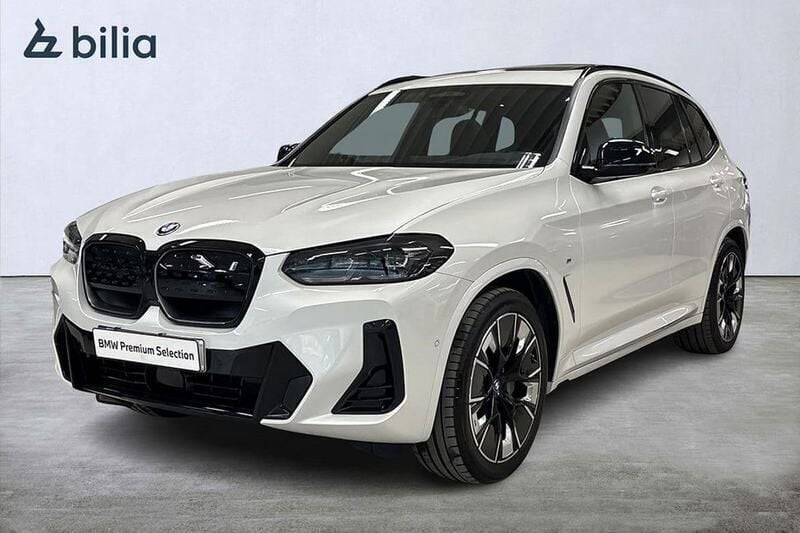 Vit Begagnad 2024 BMW iX3 Comfort Edition SUV | 757 500 kr (Superpris) - Bild 1/4