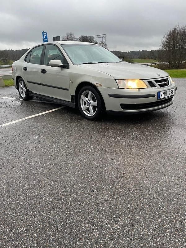 Begagnad 2005 Saab 9-3 Sedan | 14 900 kr (Bra pris) - Bild 1/4