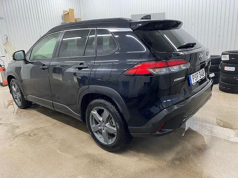 Begagnad Toyota Corolla Cross Style 200 HK (147 kW) 2022 Svart SUV
