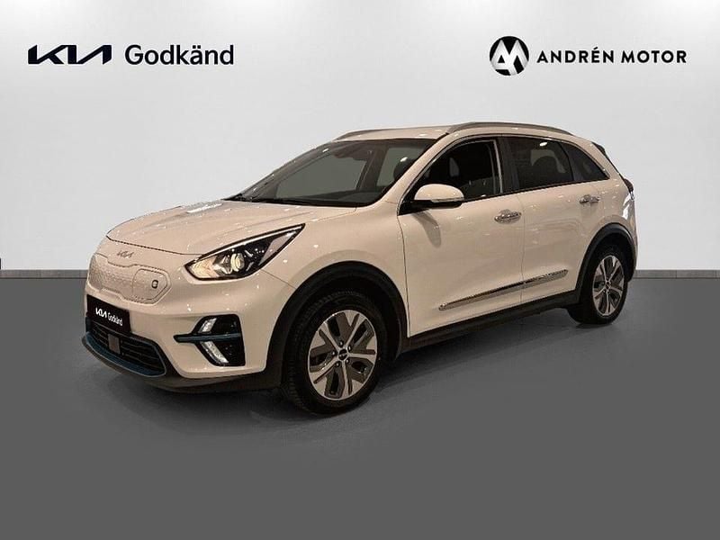 Vit Begagnad 2022 Kia e-Niro Advance SUV | 259 900 kr (Bra pris) - Bild 1/4