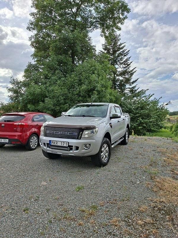 Grå Begagnad 2012 Ford Ranger Pickup | 140 000 kr (Marknadspris) - Bild 1/4