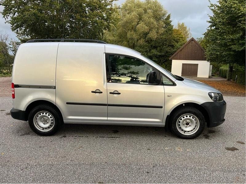 Silver Begagnad 2013 VW Caddy Minibuss | 52 000 kr (Marknadspris) - Bild 1/1