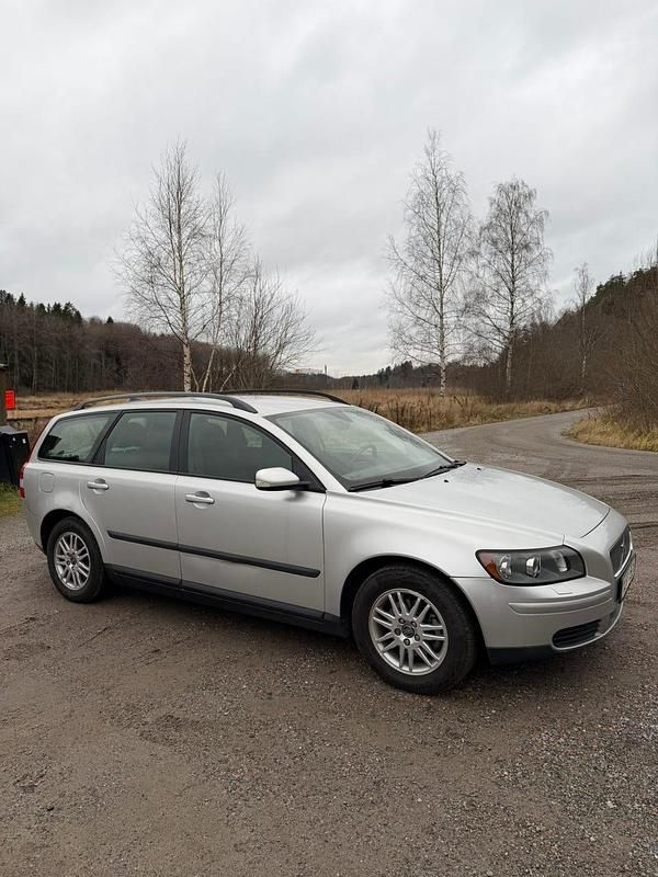 Begagnad 2006 Volvo V50 Kombi | 44 999 kr (Marknadspris) - Bild 1/4