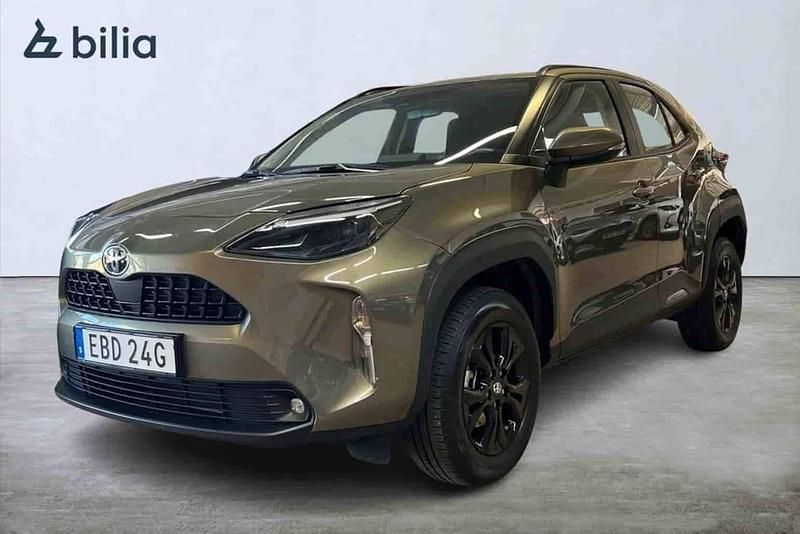 Grön Begagnad 2023 Toyota Yaris Cross SUV | 268 900 kr (Bra pris) - Bild 1/1