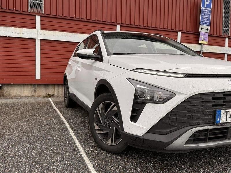 Begagnad Hyundai Bayon Essential 101 HK (74 kW) 2023 Vit SUV