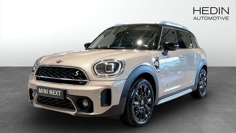 Grå (grey) Begagnad 2022 Mini Countryman SUV | 328 700 kr (Bra pris) - Bild 1/4