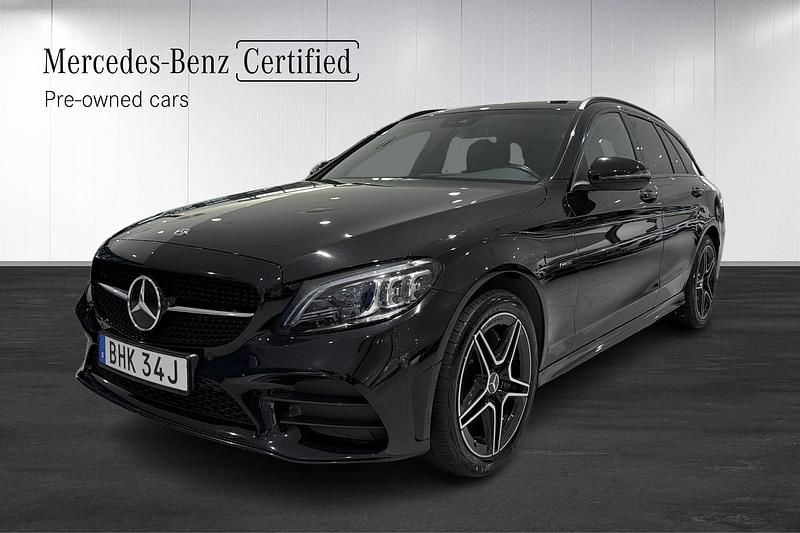 Begagnad 2020 Mercedes C300e AMG Kombi | 279 900 kr (Marknadspris) - Bild 1/4