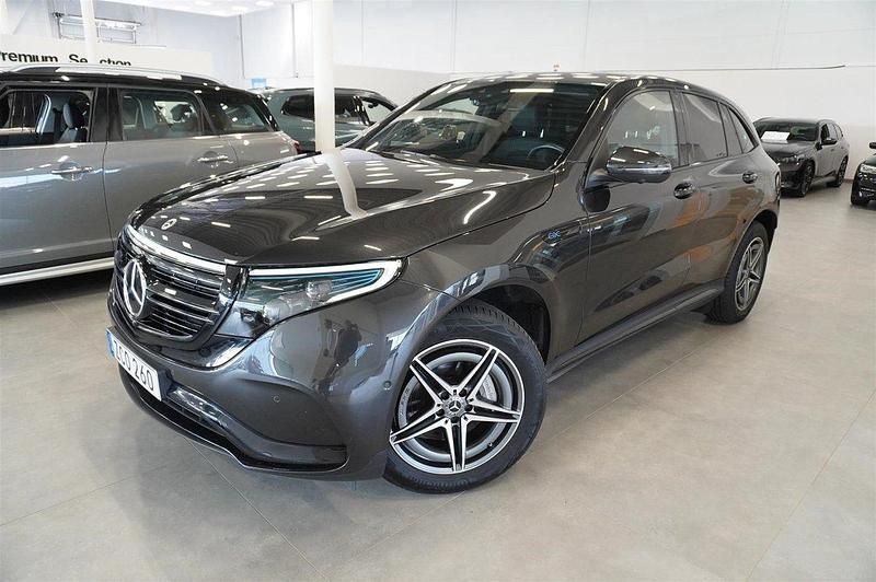 Grå Begagnad 2022 Mercedes EQC400 AMG line SUV | 519 900 kr - Bild 1/4