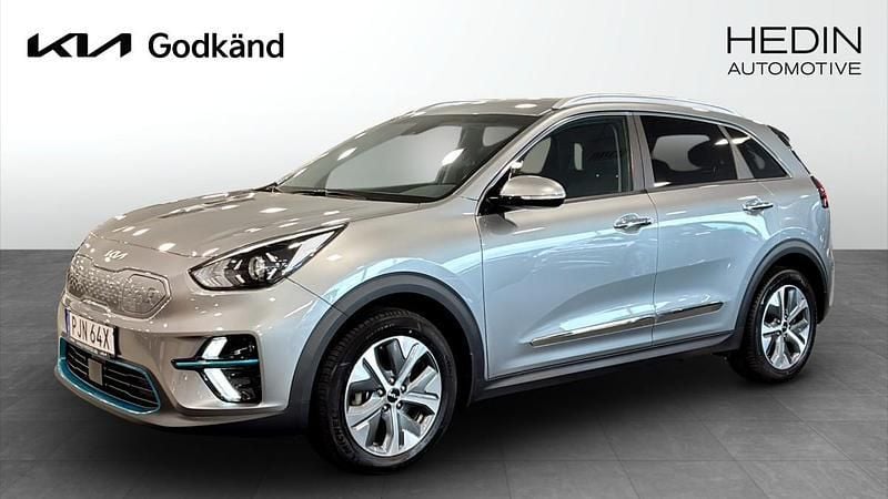 Grå (silver) Begagnad 2022 Kia e-Niro 3 SUV | 279 900 kr (Marknadspris) - Bild 1/4