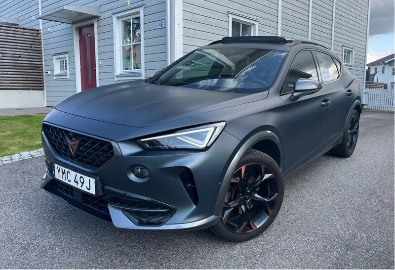 Grå Begagnad 2023 Cupra Formentor SUV | 299 999 kr (Marknadspris) - Bild 1/4