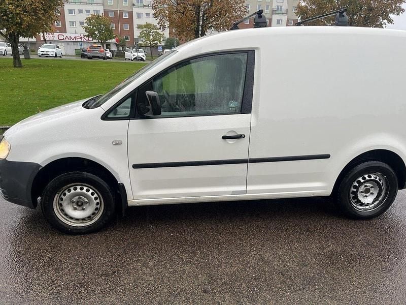 Vit Begagnad 2010 VW Caddy Minibuss | 43 500 kr (Bra pris) - Bild 1/4