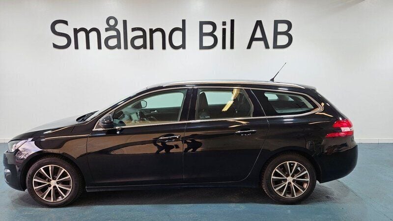 Svart Begagnad 2015 Peugeot 308 Allure Kombi | 89 900 kr (Marknadspris) - Bild 1/4