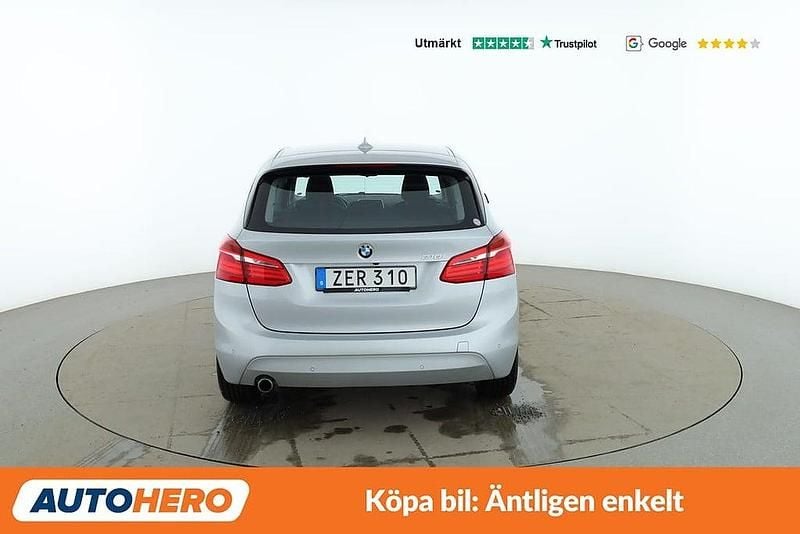 Begagnad BMW 218 Advantage 136 HK (100 kW) 2018 Silver Kombi