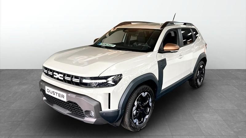 Vit (white) Ny 2024 Dacia Duster SUV | 324 900 kr (Marknadspris) - Bild 1/4