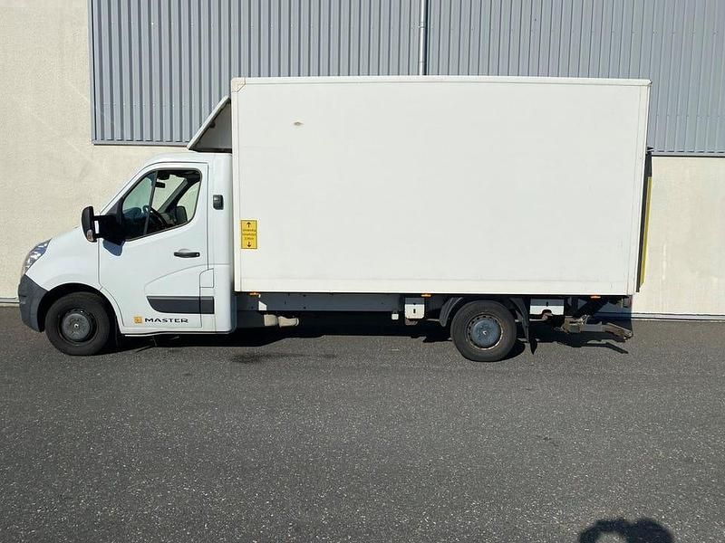 Vit Begagnad 2013 Renault Master Van | 129 900 kr (Marknadspris) - Bild 1/4