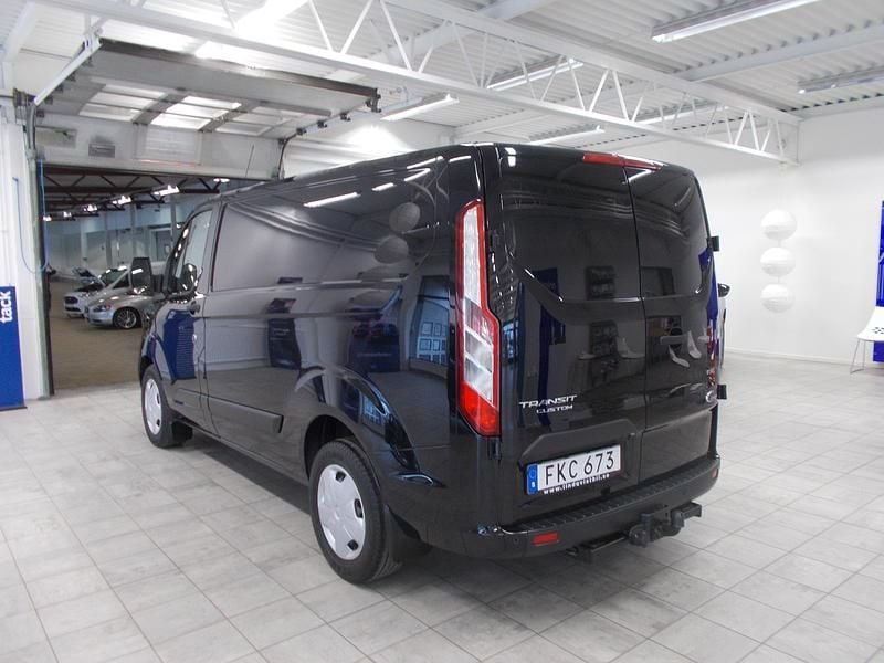 Begagnad Ford Transit Custom 2019 Svart Pickup