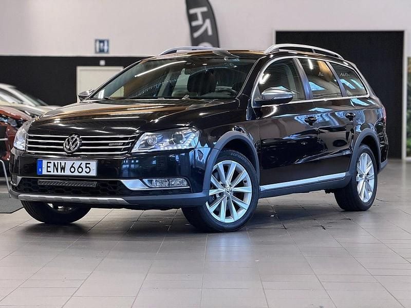Svart Begagnad 2015 VW Passat Alltrack Kombi | 89 900 kr (Bra pris) - Bild 1/4