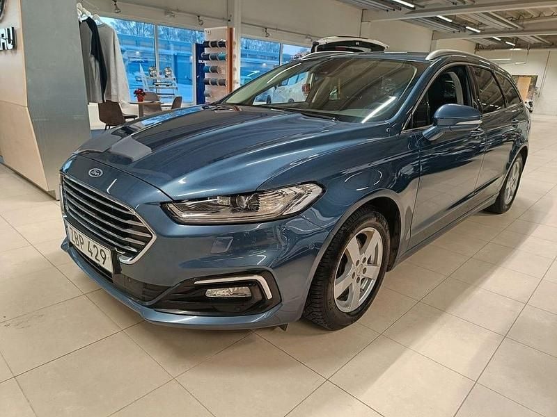 Begagnad Ford Mondeo Titanium 165 HK (121 kW) 2020 Blå Kombi